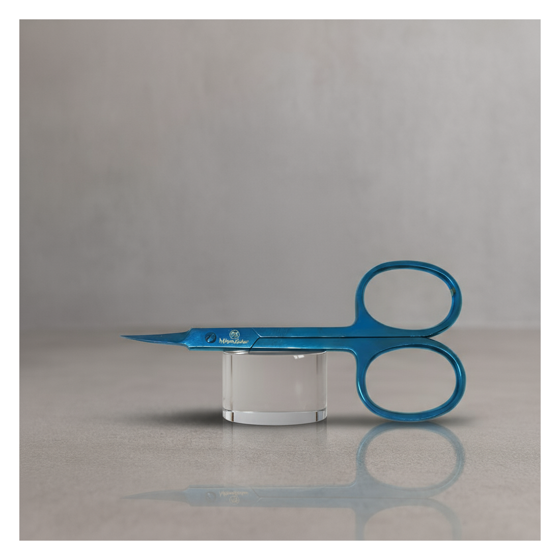 Tijeras de precisión MILYANLASHES