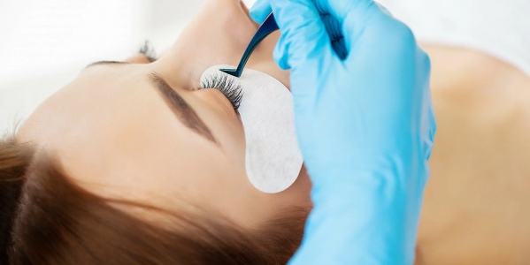 Gold Premium vs Silver Premium: ¿Cuál es el mejor pegamento de pestañas en 2026?